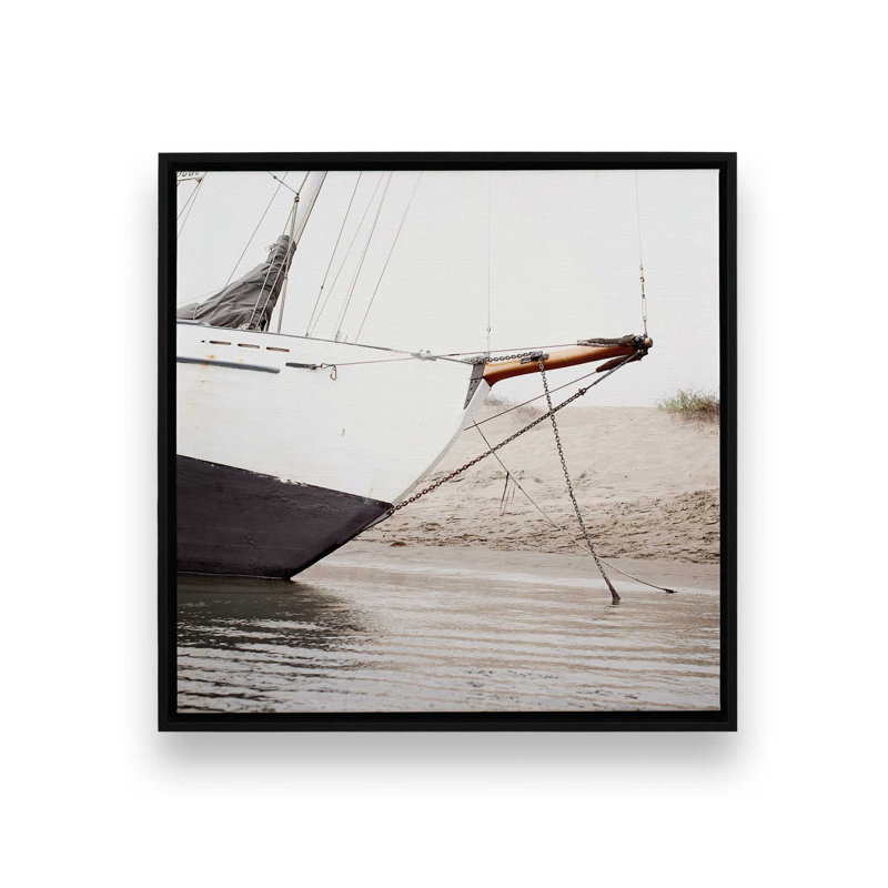 «Sail Boat» par Bree Madden, reproduction d'art, Noir, Cadre flottant, H 12 po x l 12 po