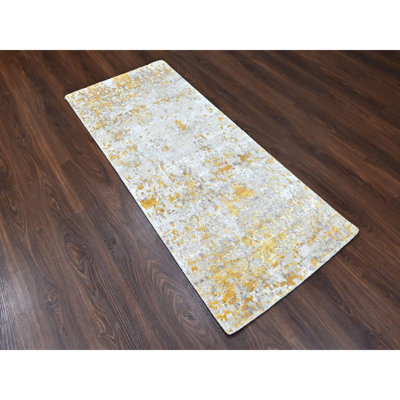 Tapis oriental beige 2 pi 6 po x 6 pi avec motif abstrait en laine et soie à poils longs et courts, noué à la main