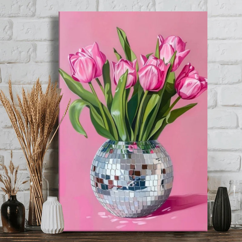 «Disco Bloom», tulipes roses dans un vase à balles disco, toile tendue Pop Art - 24 x 36 x 1 po