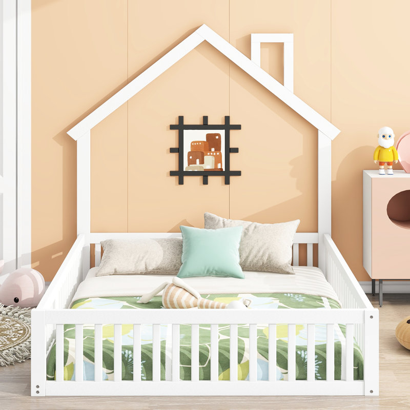 Lit double en bois blanc avec garde-corps - élément de chambre rustique blanc, look élégant