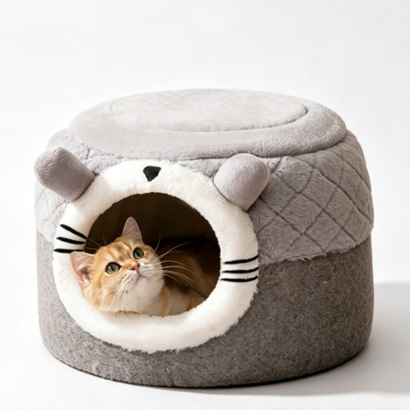 Mignon dessin de chat dans un lit de grotte fermé, maison pour animal de compagnie de souche d'arbre douce et moelleuse, nid douillet pour petits chatons et petits chiots