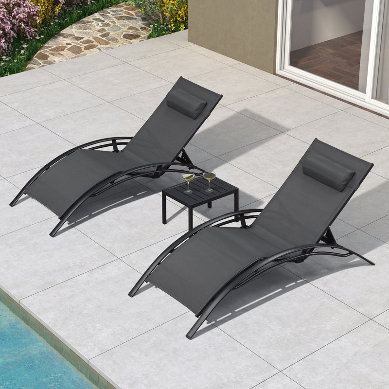Outdoor Rust-Resistant Metal Chaise Lounge with Table, Polyester Gray