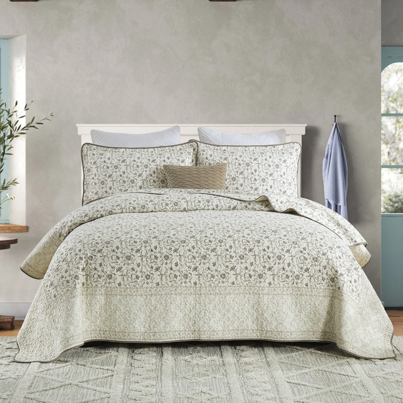 Cotton Quilted Toile Quilt, Queen Quilt + 2 Queen Shams, Off-White Toile