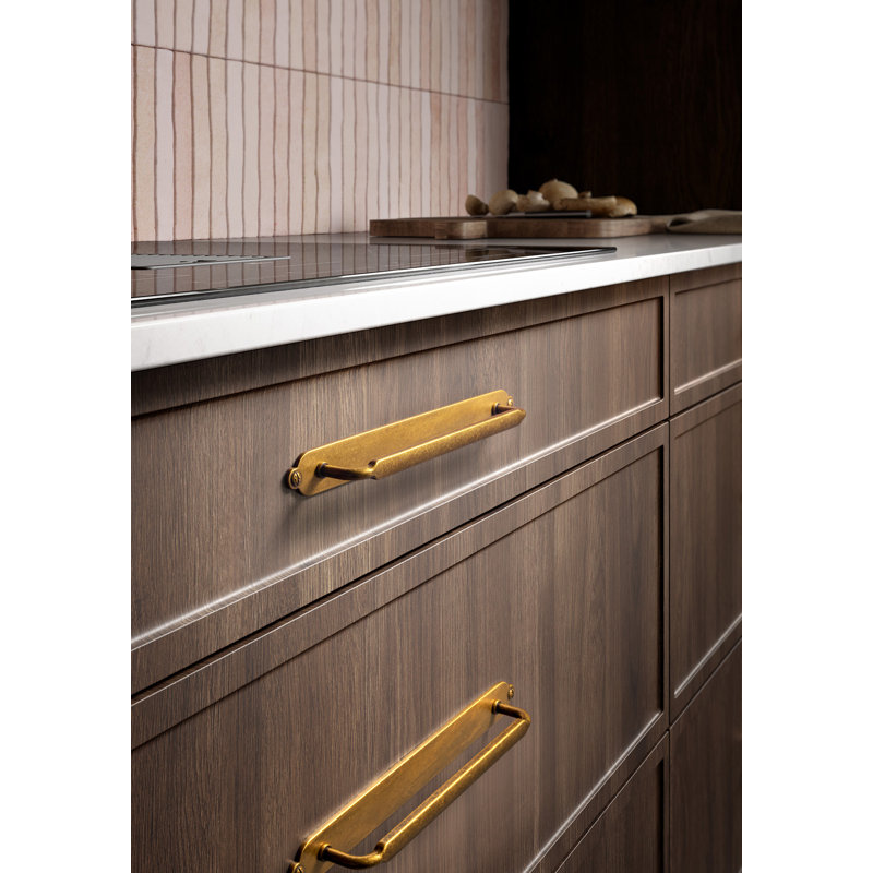 Classic Backplate Classic-G013 Poignée d'armoire pour armoires de cuisine, commodes, tiroirs et meubles, 7 9/16"