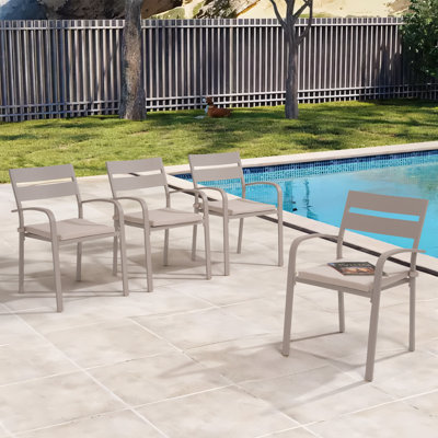 Fauteuil de patio empilable avec coussin Fiskeville