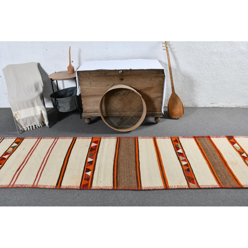 Tapis de style kilim turc tissé à la main avec rayures géométriques pour décoration bohémienne beige / orange