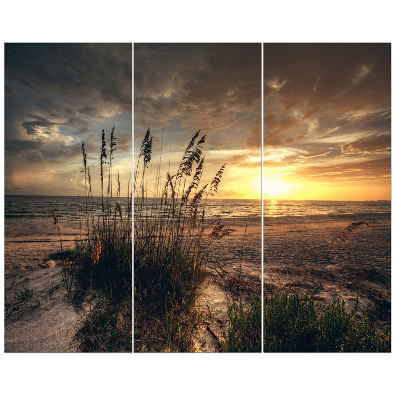 «Grassy and Beach Sunset», reproduction de photo à multiples images sur toile tendue