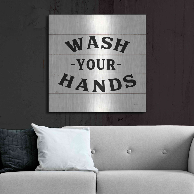 «Shiplap Bath IV Less Distress» par Sue Schlabach, art mural en métal, H 36 po x l 36 po