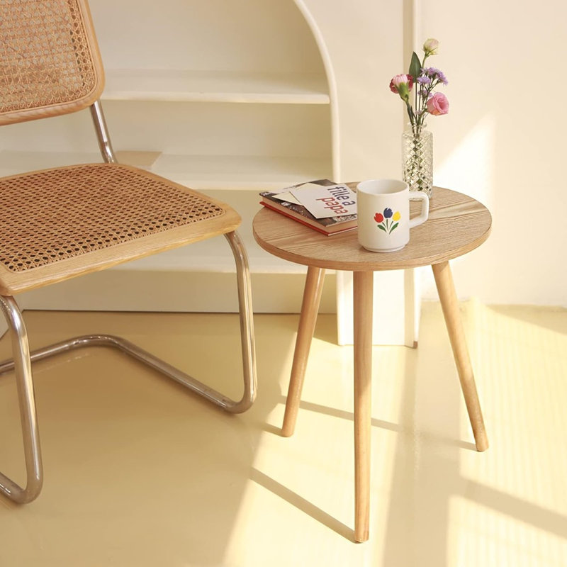 Table d'appoint ronde en noyer naturel, table de chevet compacte pour petits espaces