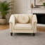 Fauteuil d'appoint tonneau en velours beige avec dossier capitonné, garniture cloutée et pieds tournés en bois-131533026