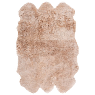 Tapis beige en peau de mouton Pavlova
