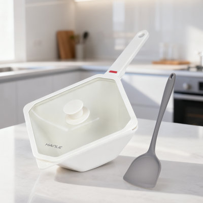 Nonstick Ceramic Sauce Pan with Lid, 3.2 Quarts Ramen Pasta Pan, Compatible with All Stovetops (Gas, Electric & Induction), Ceramic Non Toxic Cookware, PFOA PFAS & PTFE Free(White)