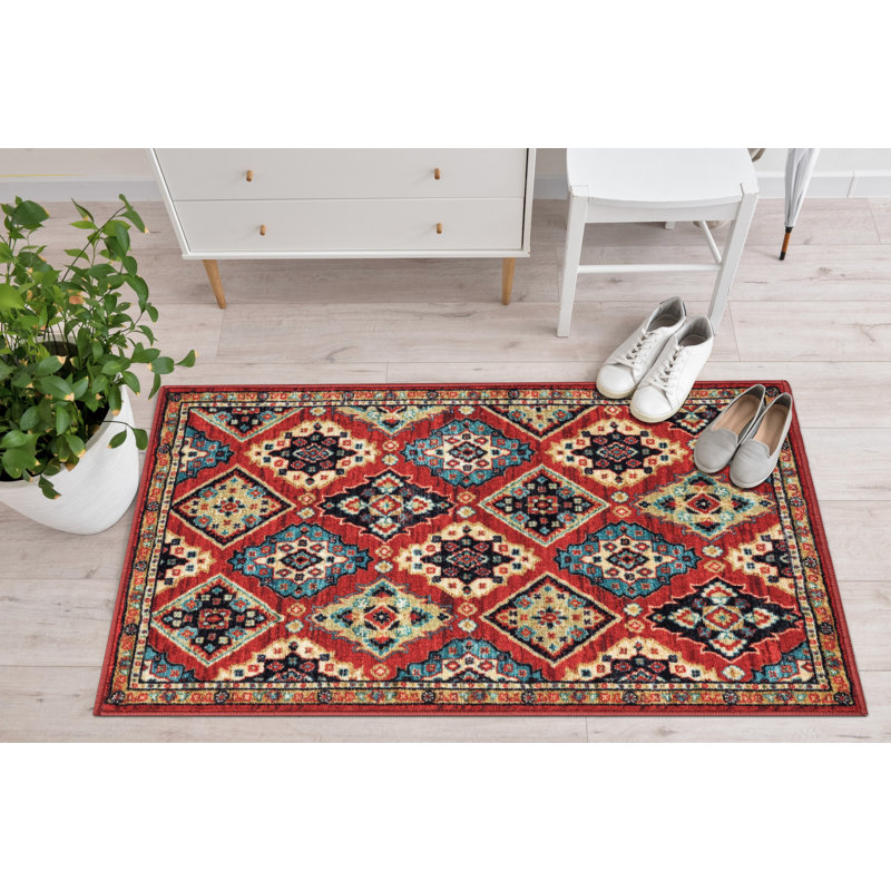 Lyanne Washable Non-Slip Red Area Rug, Rectangle 2'7 x 4'1"