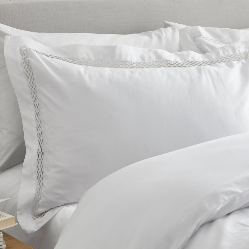 Classic Lattice Lace Duvet Cover Set, White, Super King Duvet Cover Set +2 Standard Pillowcases