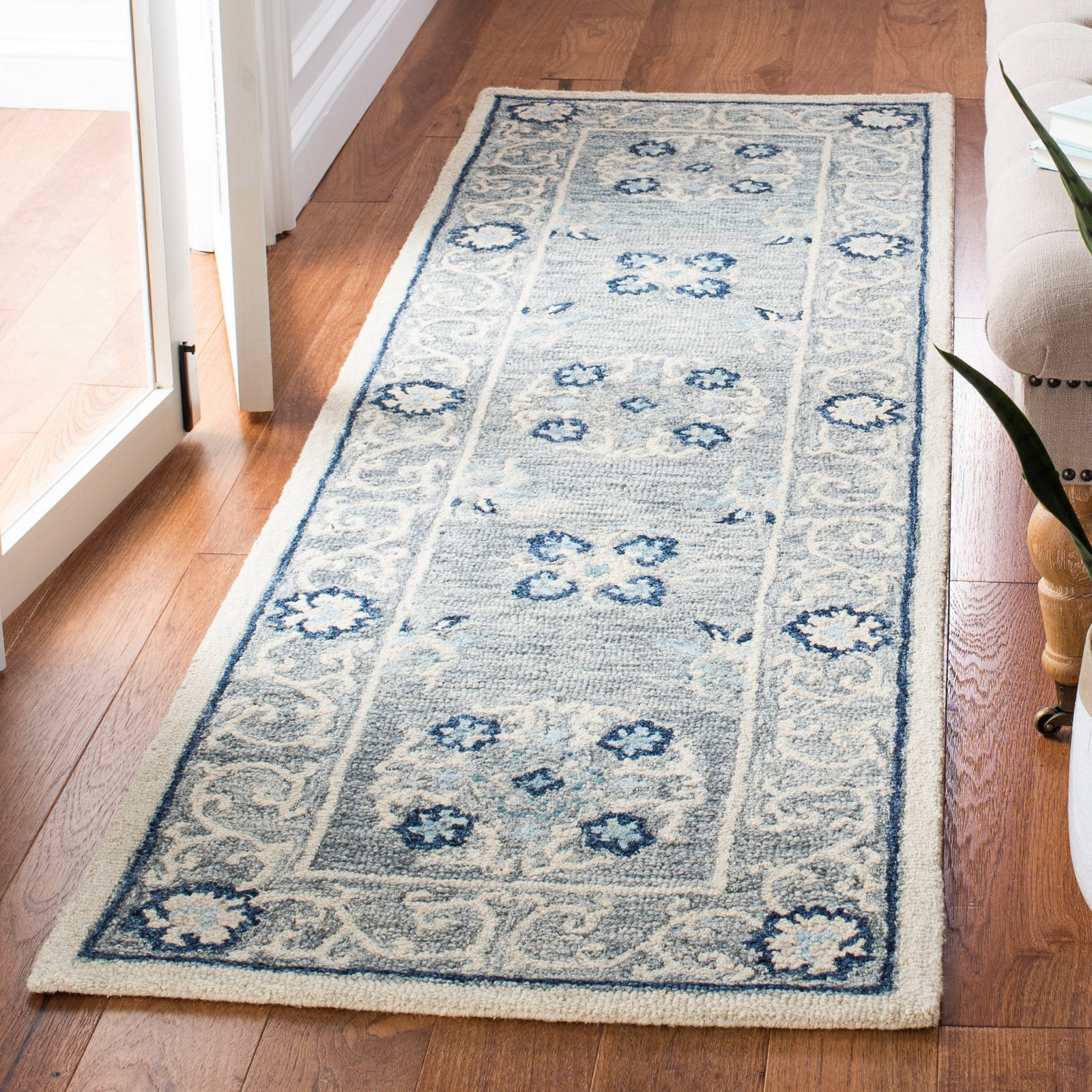 Akins Gray Ivory Hand-Tufted Wool Oriental Rug, Runner 2'3" x 8'