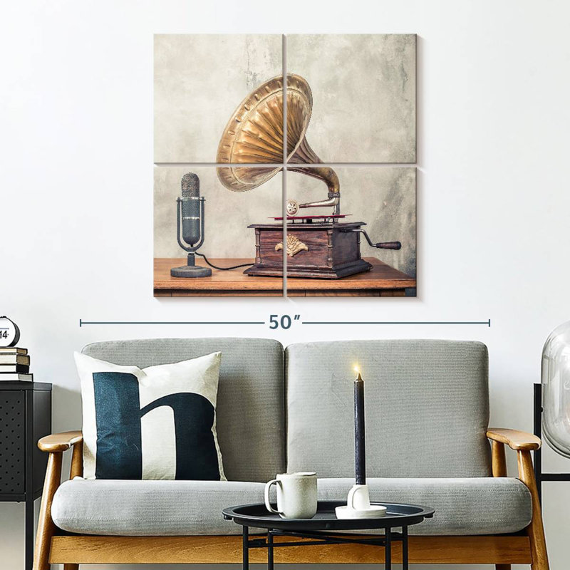Abarca micro et Gramophone, H 32 po x l 32 po