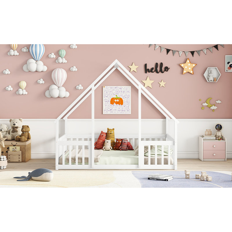 Lit double en bois en forme de maison avec clôture, garde-corps, Beige