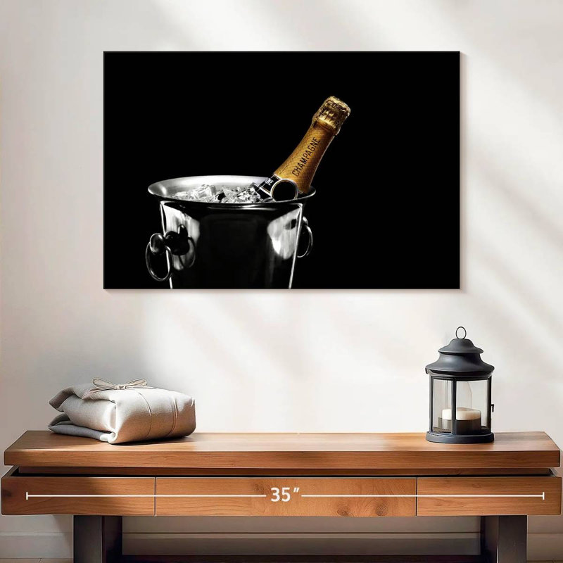 Champagne Yarlin dans un seau à glace, H 16 po x l 24 po