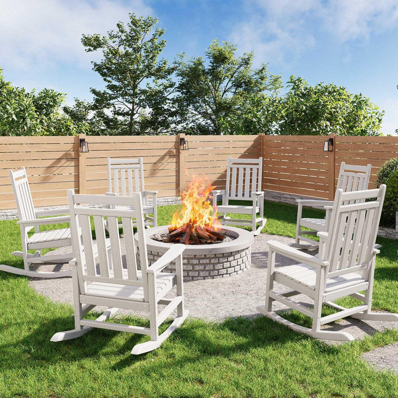 Ensemble de 4 chaises berçantes en PEHD toutes saisons avec 2 tables d'appoint, White