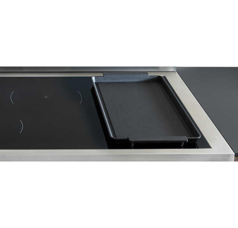 Master Series Induction Range 48" - 6 Heating Zones + Cast-Iron Griddle - Self-Clean Oven