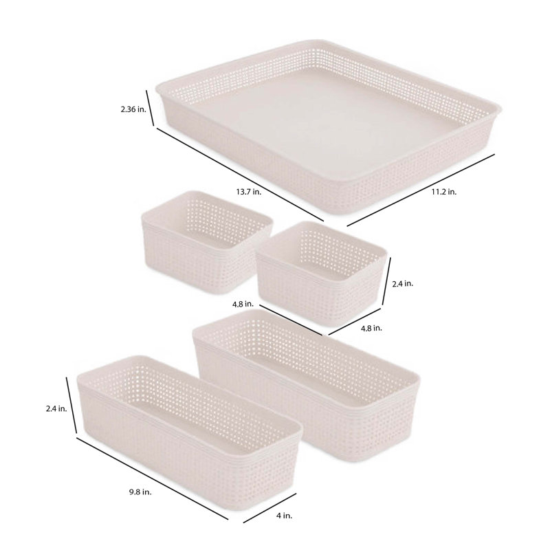 Simplify Plastic Decorative Basket, Natural