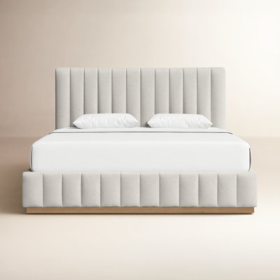 Codyn Tufted Bed