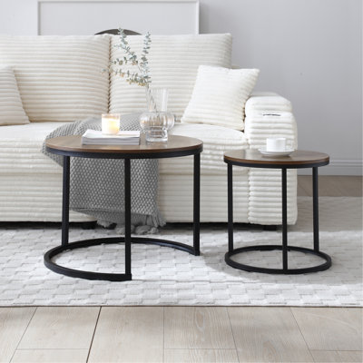 Ensemble 2 tables gigognes rondes en bois avec cadre gigogne et table de chevet, salon, chambre à coucher, appartement, table de chevet moderne et simple