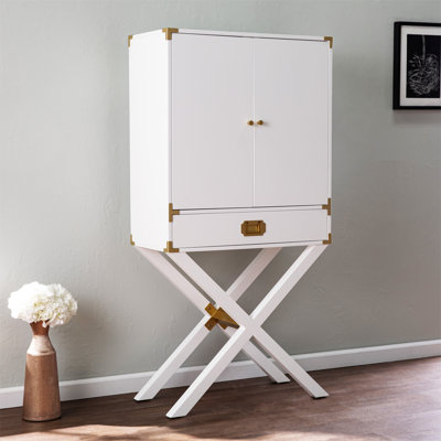 Grande armoire de campagne avec rangement Campaign