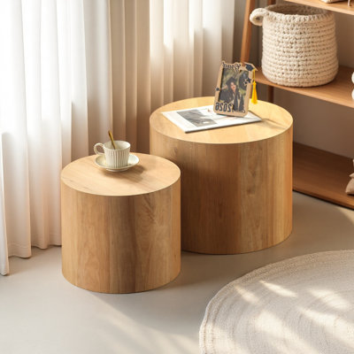 Ensemble de 2 tables basses gigognes en bois massif, tables d'appoint rondes rondes modernes en bois pour petits espaces de salon