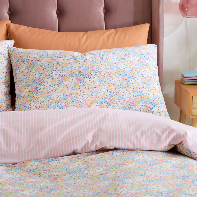 Darcy Floral Reversible Duvet Cover Set, Super King Duvet Cover + 2 Standard Pillowcases