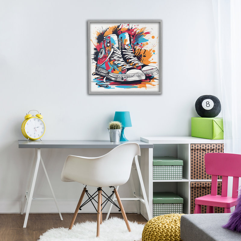 Giclée encadrée par des espadrilles colorées, design par Creative Studio, H 17 po x l 17 po, Estampe numérique Farmhouse