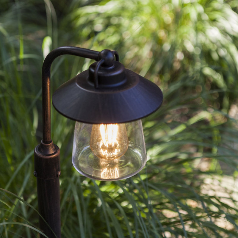 Janina Lamp Post (Full)