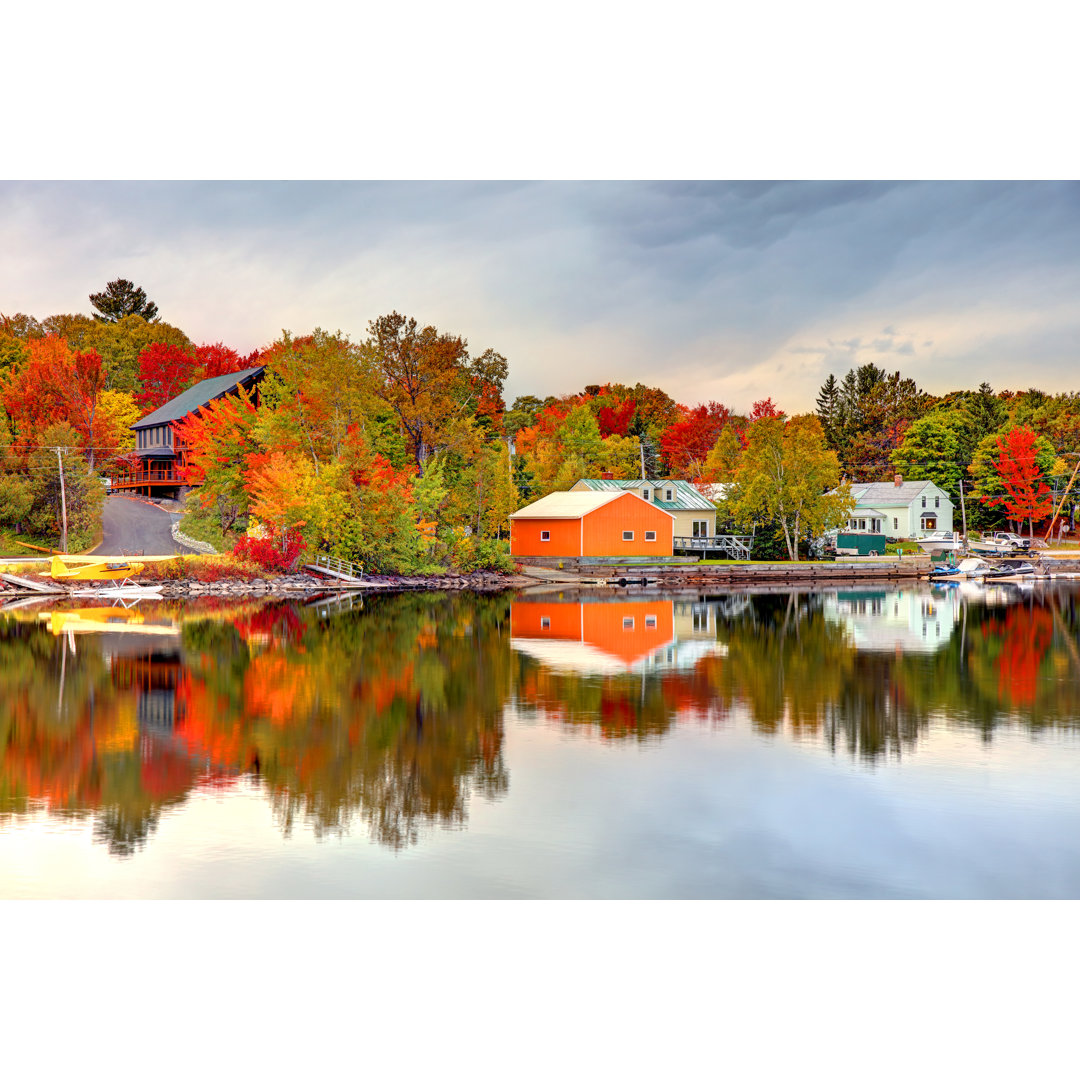 Autumn On Moosehead Lake von DenisTangneyJr - Wrapped Canvas Art Prints