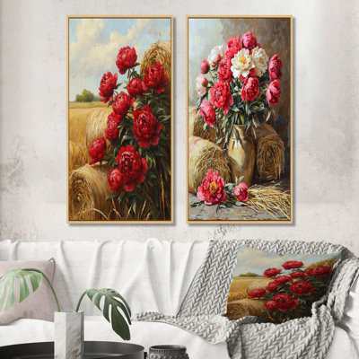 Pivoines près des balles de foin I - Collection d'art mural floral 2 pièces