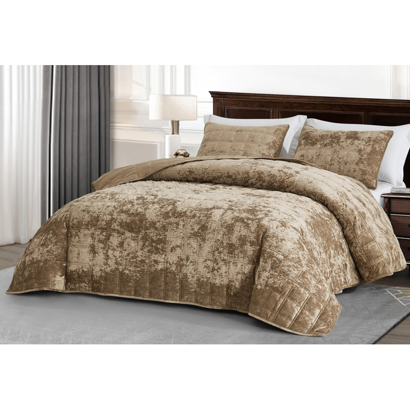 Velvet Quilt, King Quilt + 2 King Shams, Tan