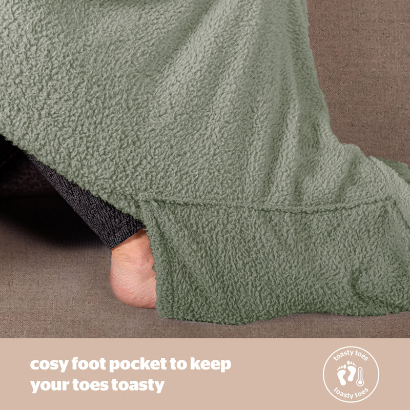 Silentnight Snugsie Wearable Blanket with Foot Pocket -Teddy