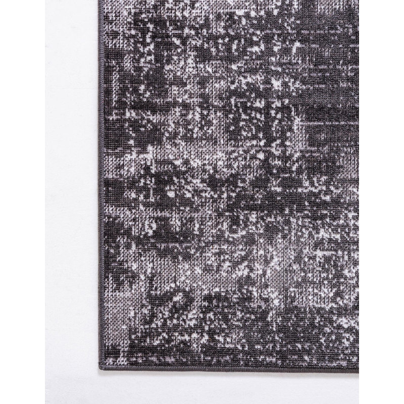 Clevinger Floral Indoor Rug, Rectangle 3'3" x 5'3"