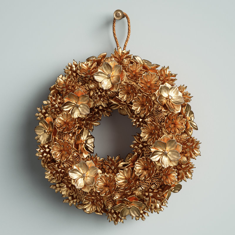 Couronne de pommes pin 15 po gilded, H 15 po x l 15 po x p 3,5 po