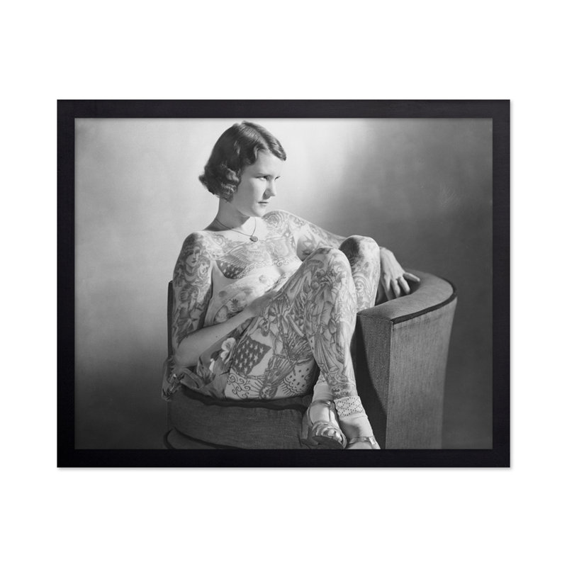 Dame tatouée, Black Framed, Poster, 08"H x 10"W