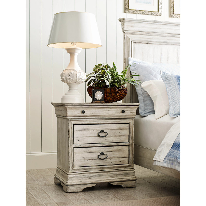 Shaylene 28'' W Solid Wood Nightstand
