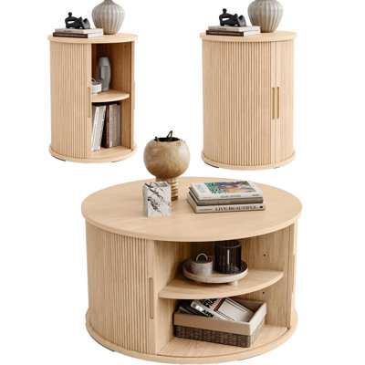 L'ensemble de tables basses 3 pièces comprend une table basse ronde et 2 tables de bout cannelées