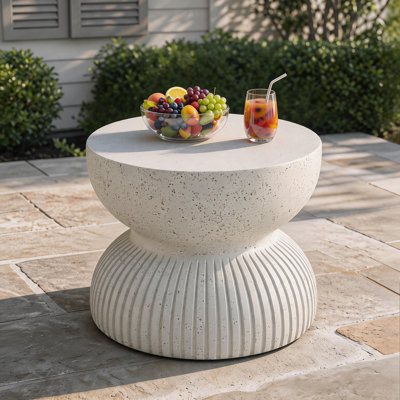 Table d'appoint 23,62 "sablier, table de bout en terrazzo blanc pour l'intérieur et l'extérieur