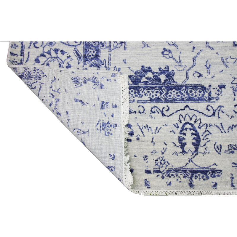 Oriental Area Rug in Silver, Rectangle 9' x 12'