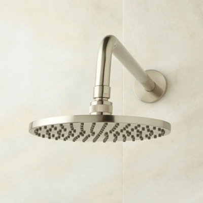 Douche en nickel brossé avec mélangeur à trois poignées BathSelect et douchette à main 8 po.