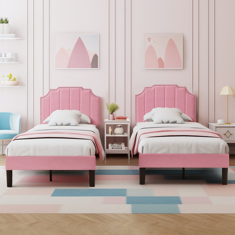 Lit plateforme tapissier Aldora, Rose