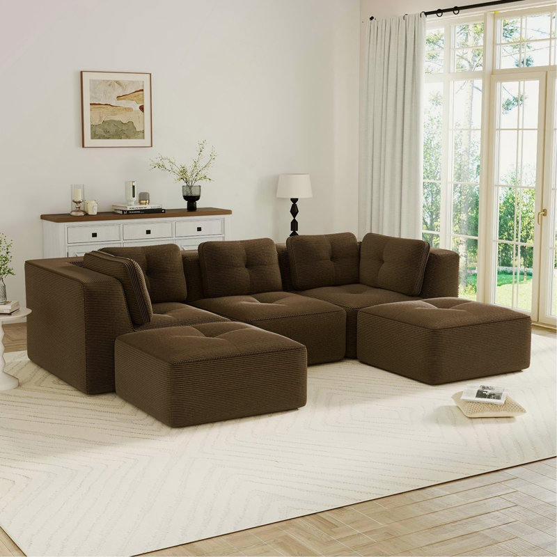Canapé modulaire moderne pour le salon, tissu en velours côtelé, canapé 3 places avec assise profonde et repose-pieds mobile 2, passepoil perlé, conception touffetée, sans assemblage, conception antidérapante, brun