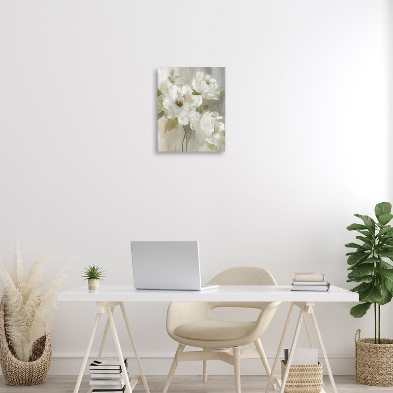 Art mural sur toile Subtile Magnolia Blossoms, design par Nan, H 20 po x l 16 po