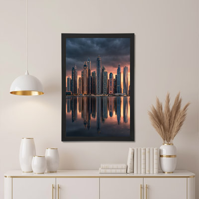 Art mural sur toile, "Skyline de Dubaï reflété dans l'eau au coucher du soleil"