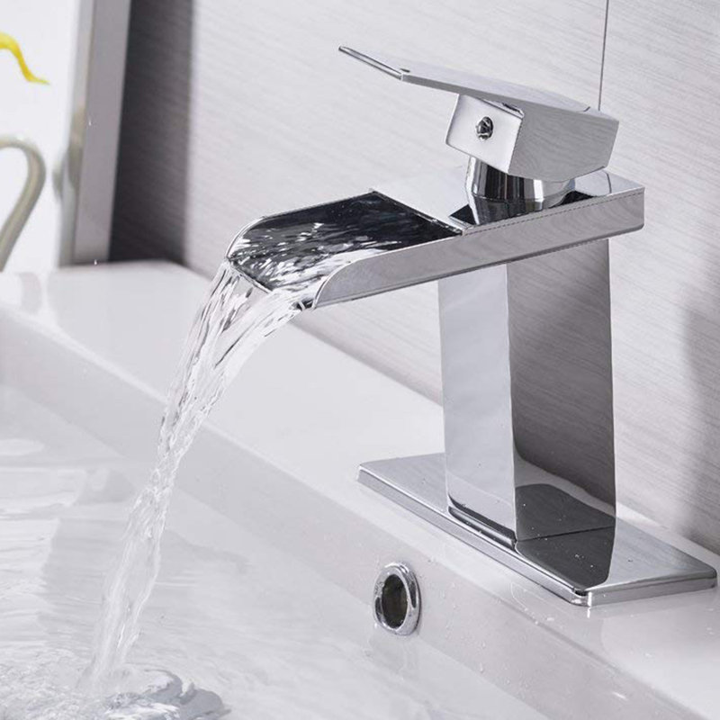 Single-Hole Single-handle Bathroom Faucet with Drain Assembly, Polished Chrome