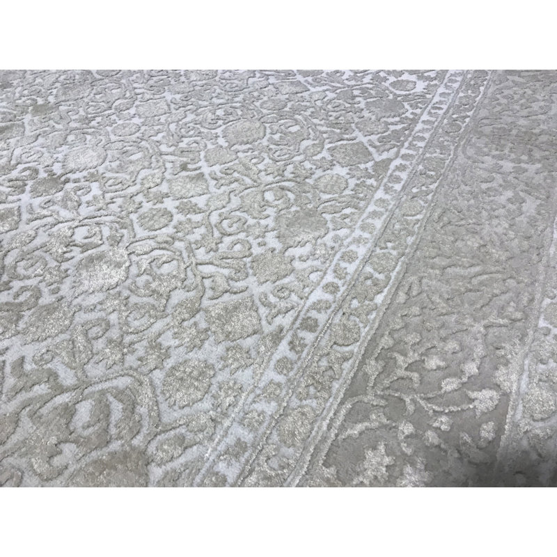 Tapis beige et vert clair noué à la main de haute qualité